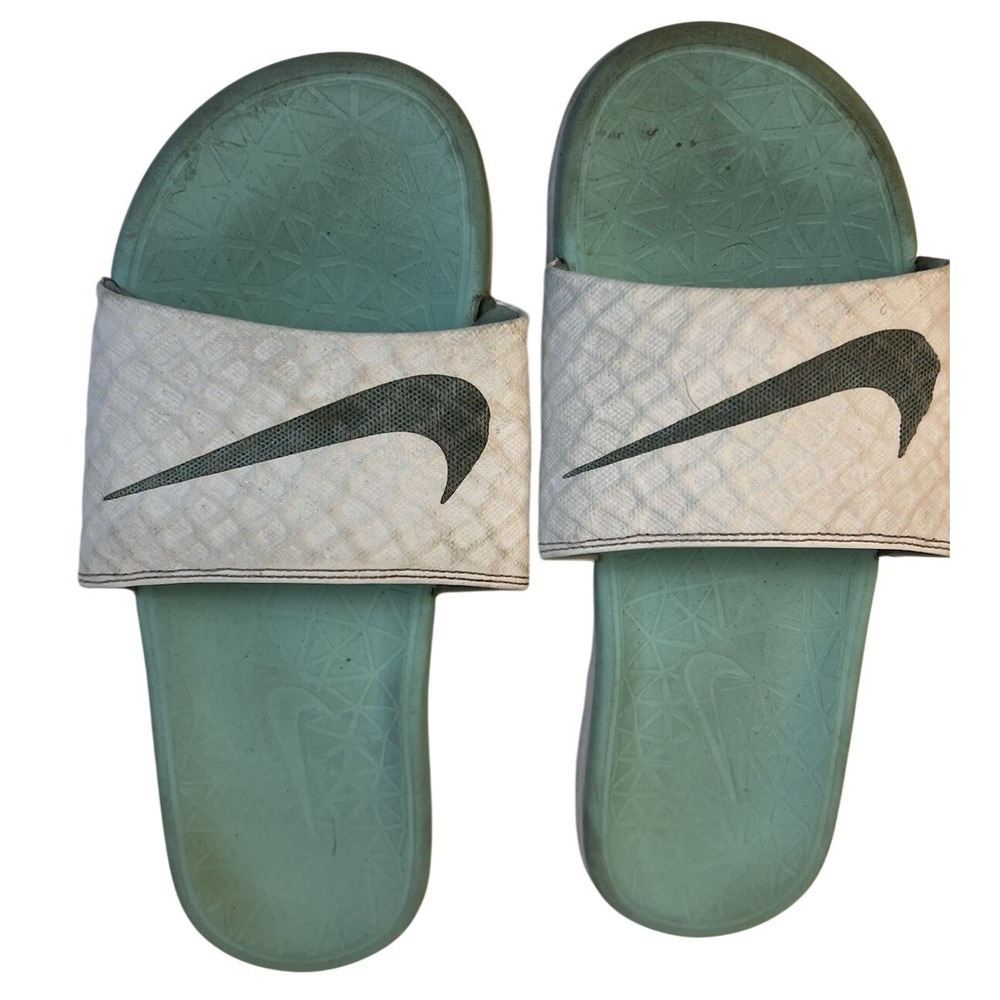 Nike Benassi Solarsoft Women's Size 10 Slides Sandals Artisan Teal
